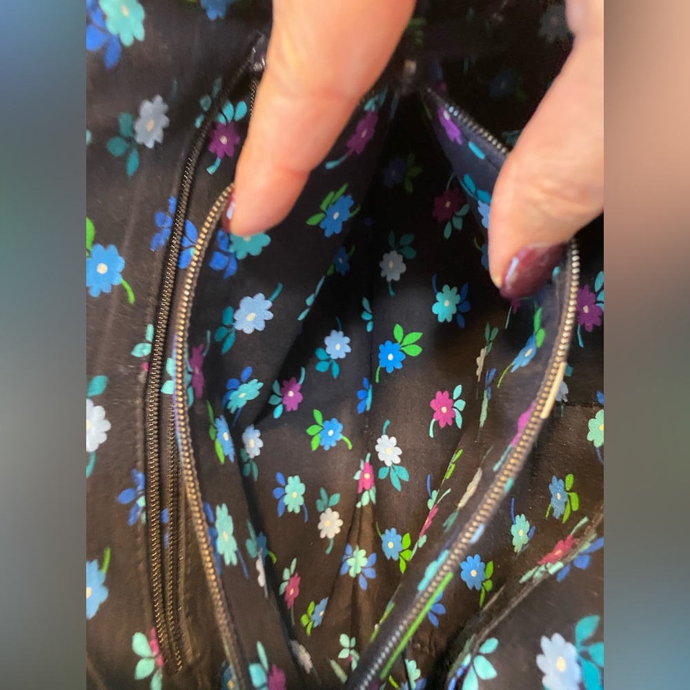 Women's Vera Bradley Midnight Blues Floral Quilted Bag Retired 2016?, preowned - Picture 8 of 9